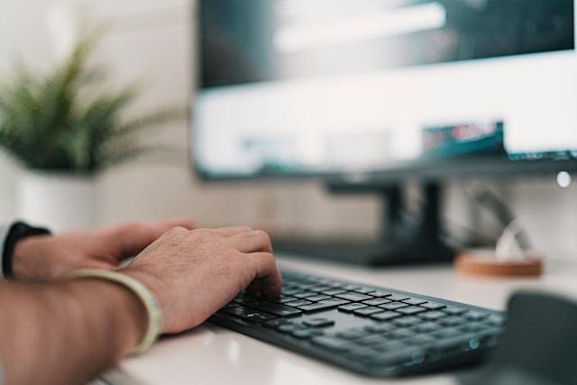 Peak Season Without the Panic: 7 BigCommerce Shipping Apps for High-Volume Periods